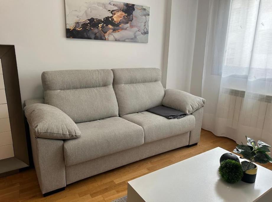 Studio 14 + Garaje Incluido. Nuevo, Elegante, Acogedor. Haro Exterior foto